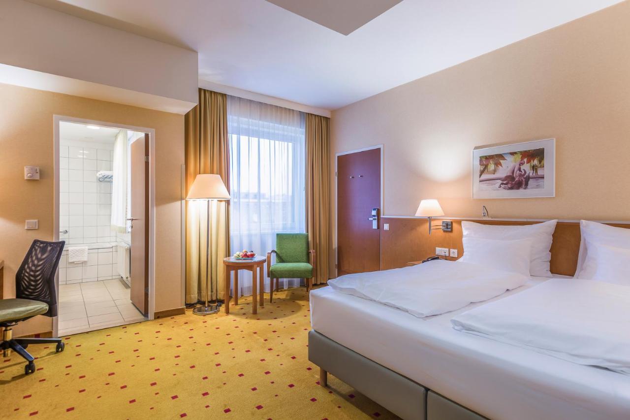 Courtyard By Marriott Vienna Schoenbrunn Exterior photo