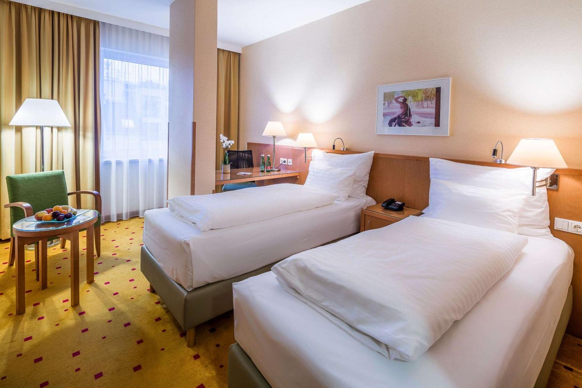 Courtyard By Marriott Vienna Schoenbrunn Exterior photo