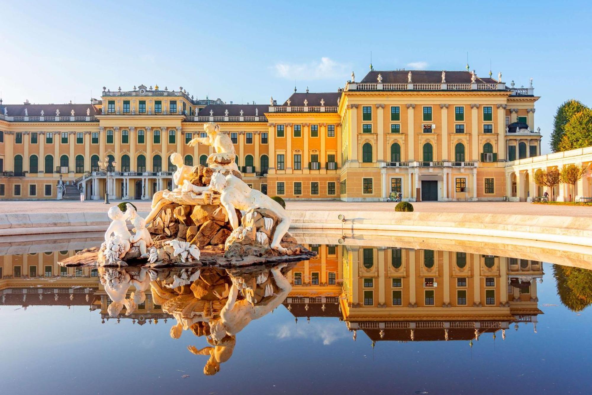 Courtyard By Marriott Vienna Schoenbrunn Exterior photo