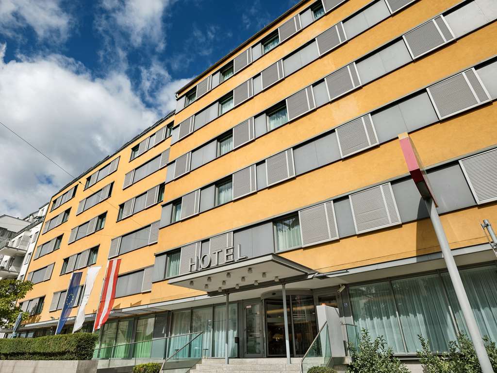 Courtyard By Marriott Vienna Schoenbrunn Exterior photo