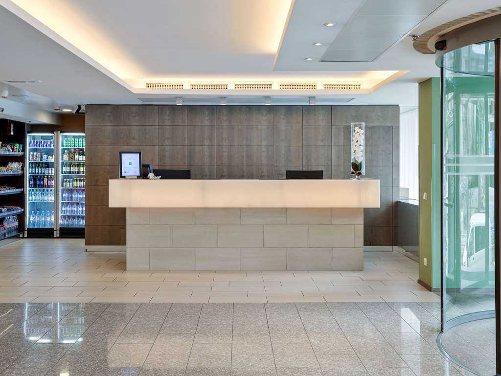 Courtyard By Marriott Vienna Schoenbrunn Interior photo