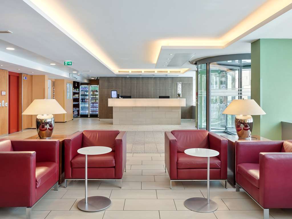 Courtyard By Marriott Vienna Schoenbrunn Interior photo